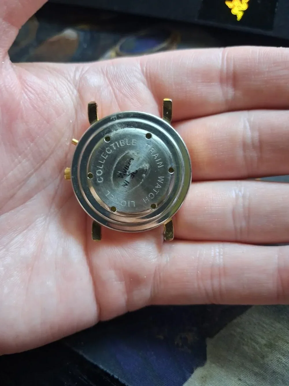 Lionel Trains Watch face **needs battery**